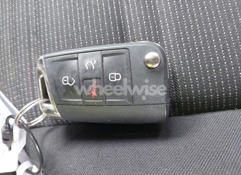 Photo 11 of 2024 Volkswagen Tiguan 2.0T S (VIN 3VVRB7AXXRM043374)