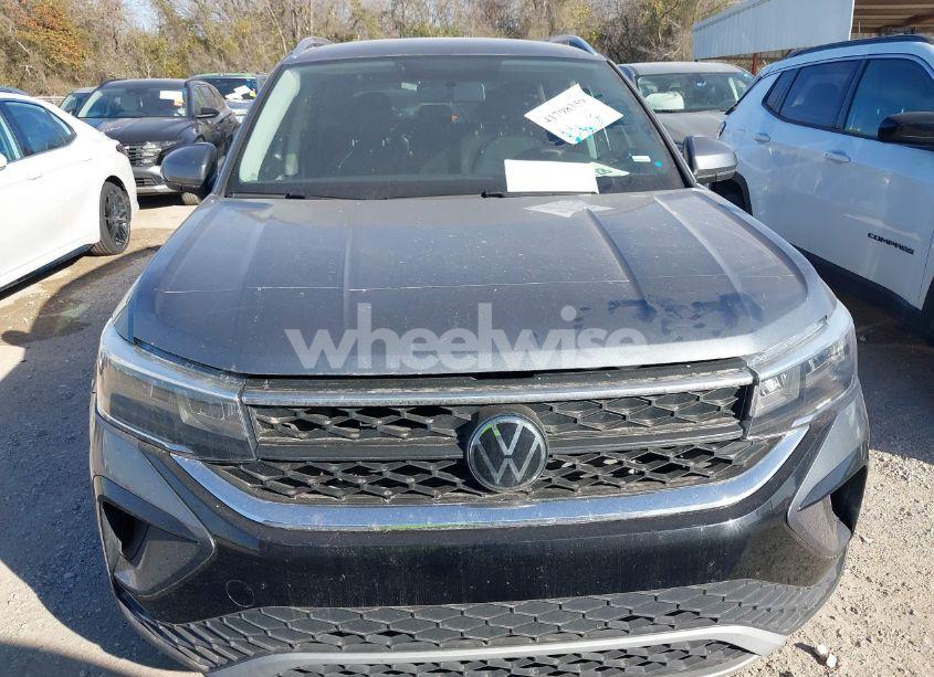 Photo 6 of 2022 Volkswagen Taos 1.5T SE (VIN 3VVRX7B20NM093389)
