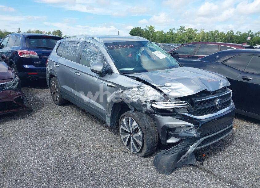 2022 Volkswagen Taos 1.5T SE (VIN 3VVRX7B22NM027815) main photo