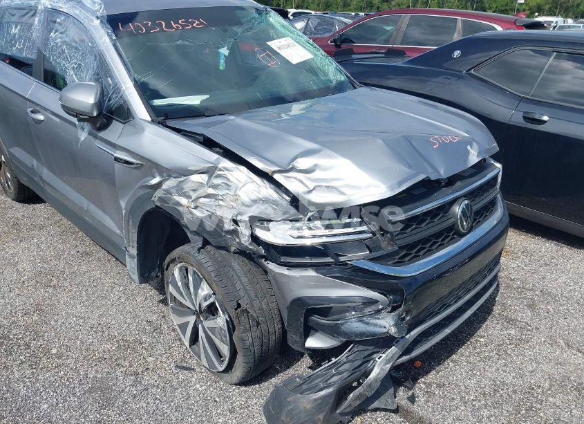 Photo 6 of 2022 Volkswagen Taos 1.5T SE (VIN 3VVRX7B22NM027815)