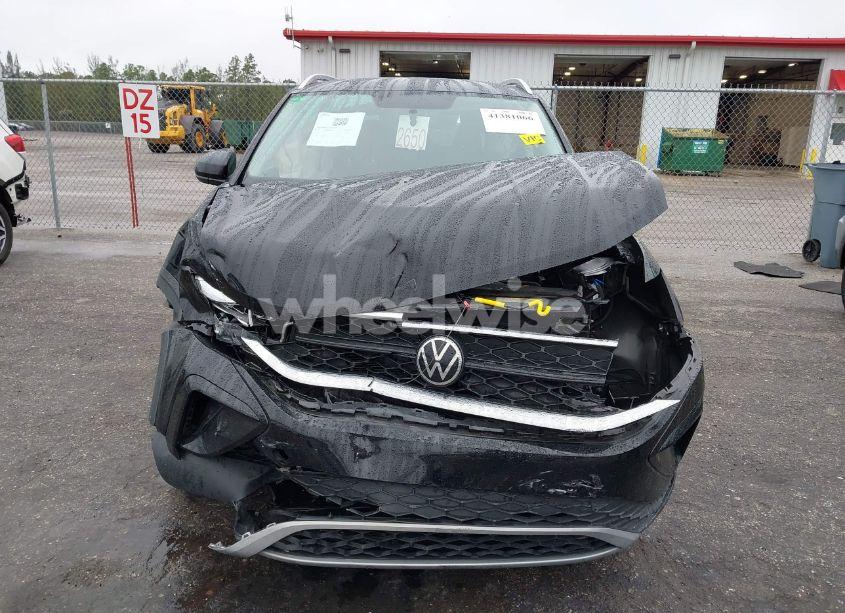 Photo 13 of 2022 Volkswagen Taos 1.5T SE (VIN 3VVRX7B22NM059986)