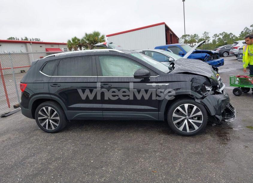 Photo 14 of 2022 Volkswagen Taos 1.5T SE (VIN 3VVRX7B22NM059986)