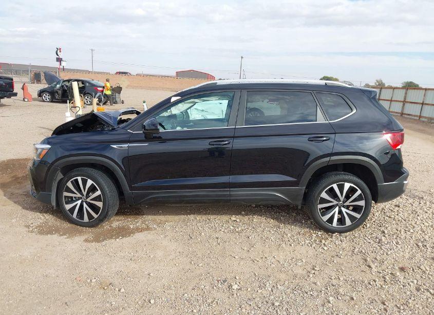 Photo 14 of 2022 Volkswagen Taos 1.5T SE (VIN 3VVRX7B22NM087416)