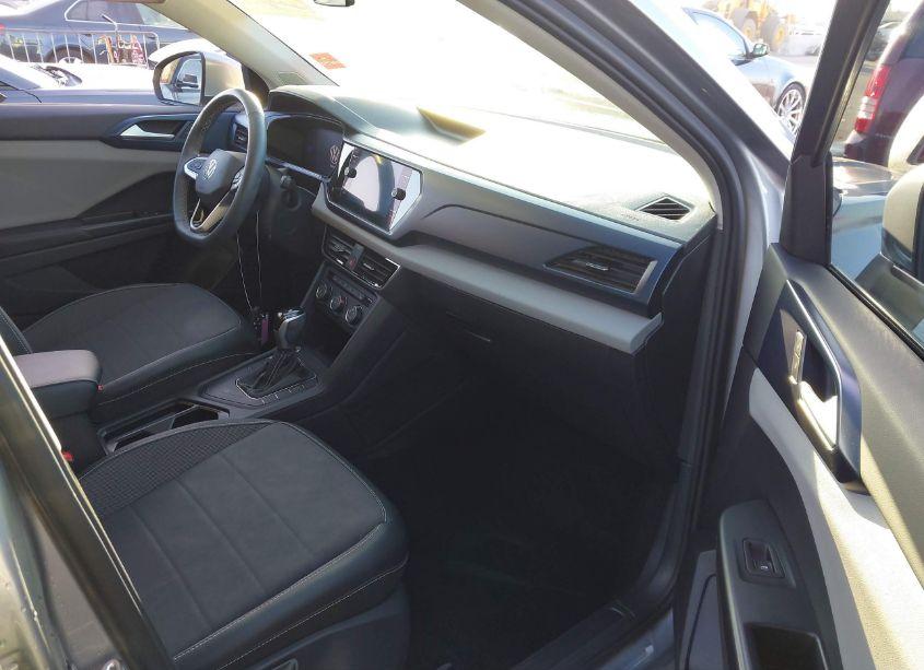 Photo 5 of 2022 Volkswagen Taos 1.5T SE (VIN 3VVRX7B25NM062655)