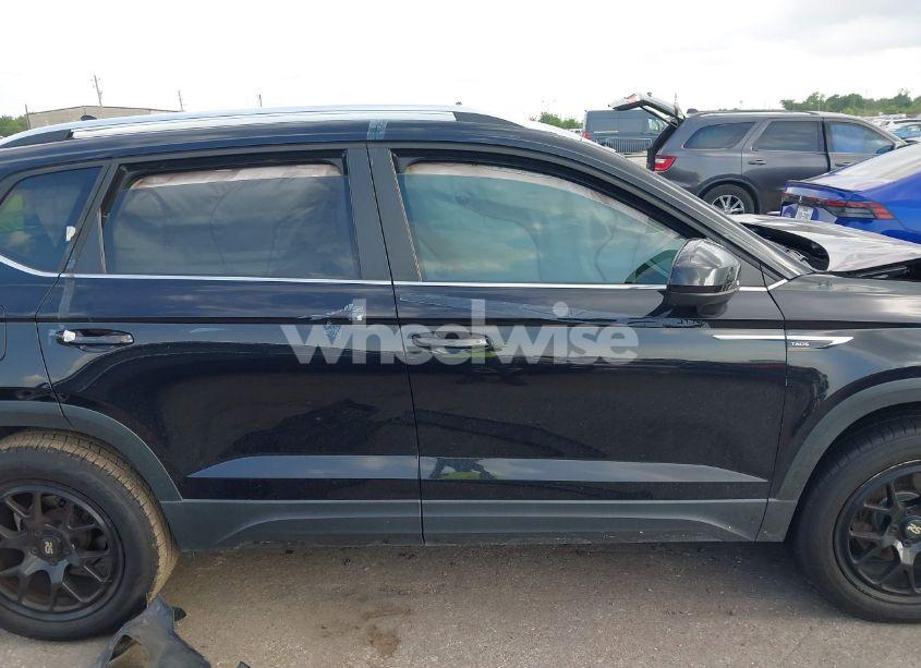 Photo 13 of 2022 Volkswagen Taos 1.5T SE (VIN 3VVRX7B28NM010498)