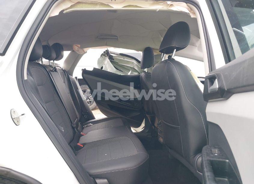 Photo 8 of 2022 Volkswagen Taos 1.5T SE (VIN 3VVRX7B2XNM040425)