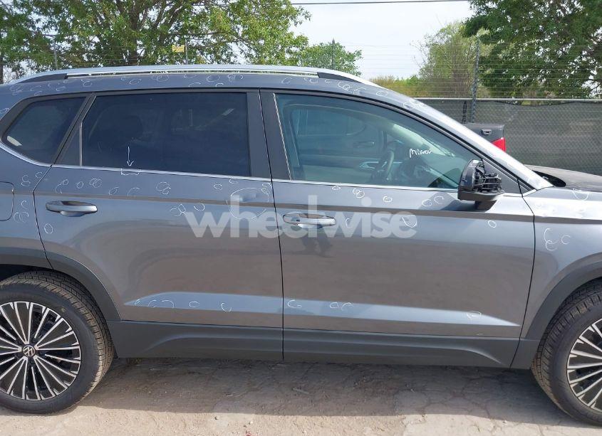 Photo 13 of 2025 Volkswagen Taos 1.5T SE (VIN 3VVSC7B23SM006366)