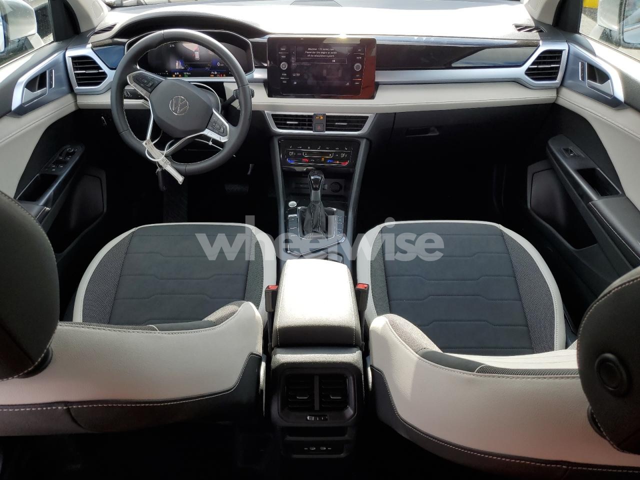 Photo 8 of 2026 VOLKSWAGEN TAOS SE N/A (VIN 3VVSC7B28TM009152)