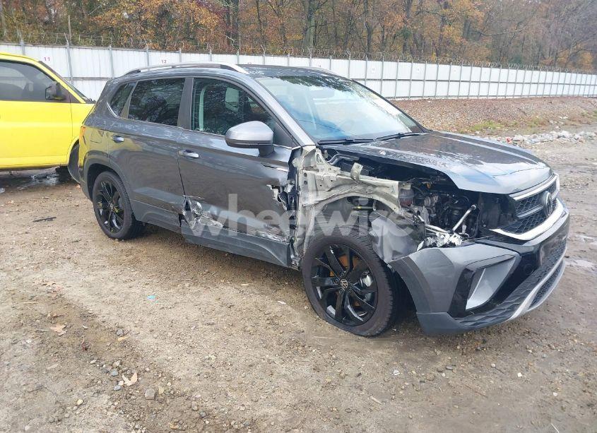 2023 Volkswagen Taos 1.5T SE (VIN 3VVSX7B20PM321282) main photo