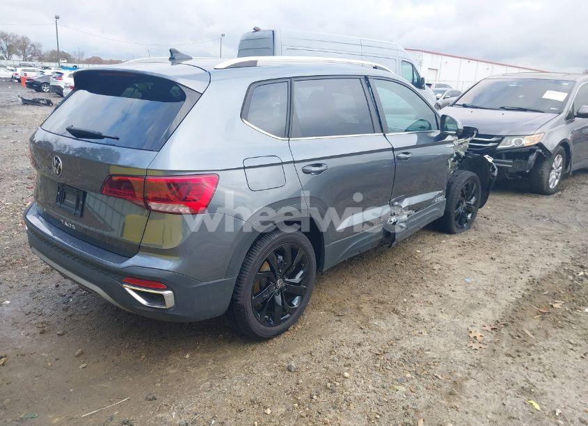 Photo 4 of 2023 Volkswagen Taos 1.5T SE (VIN 3VVSX7B20PM321282)