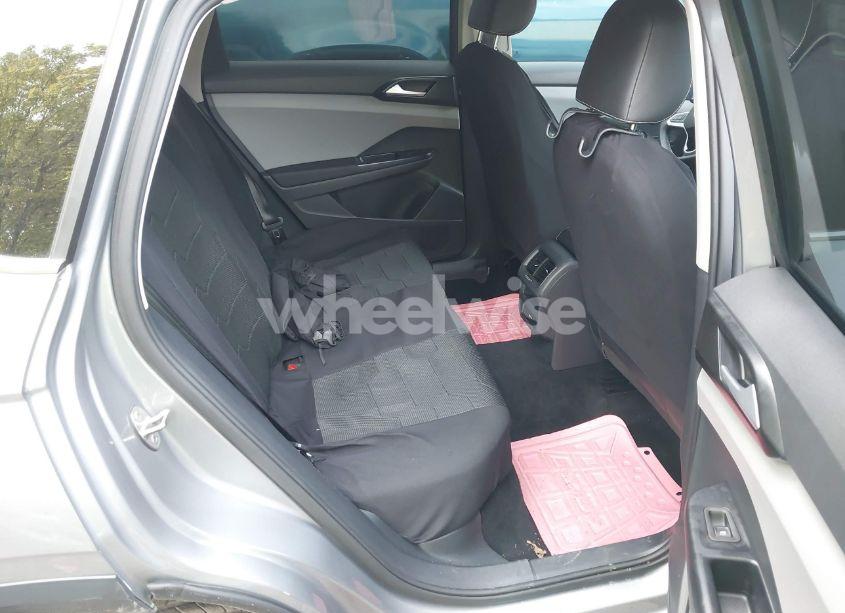 Photo 8 of 2023 Volkswagen Taos 1.5T SE (VIN 3VVSX7B20PM324196)