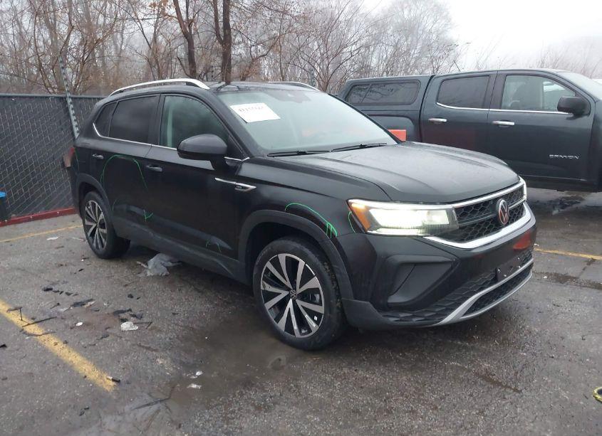 2024 Volkswagen Taos 1.5T SE (VIN 3VVSX7B20RM002063) main photo