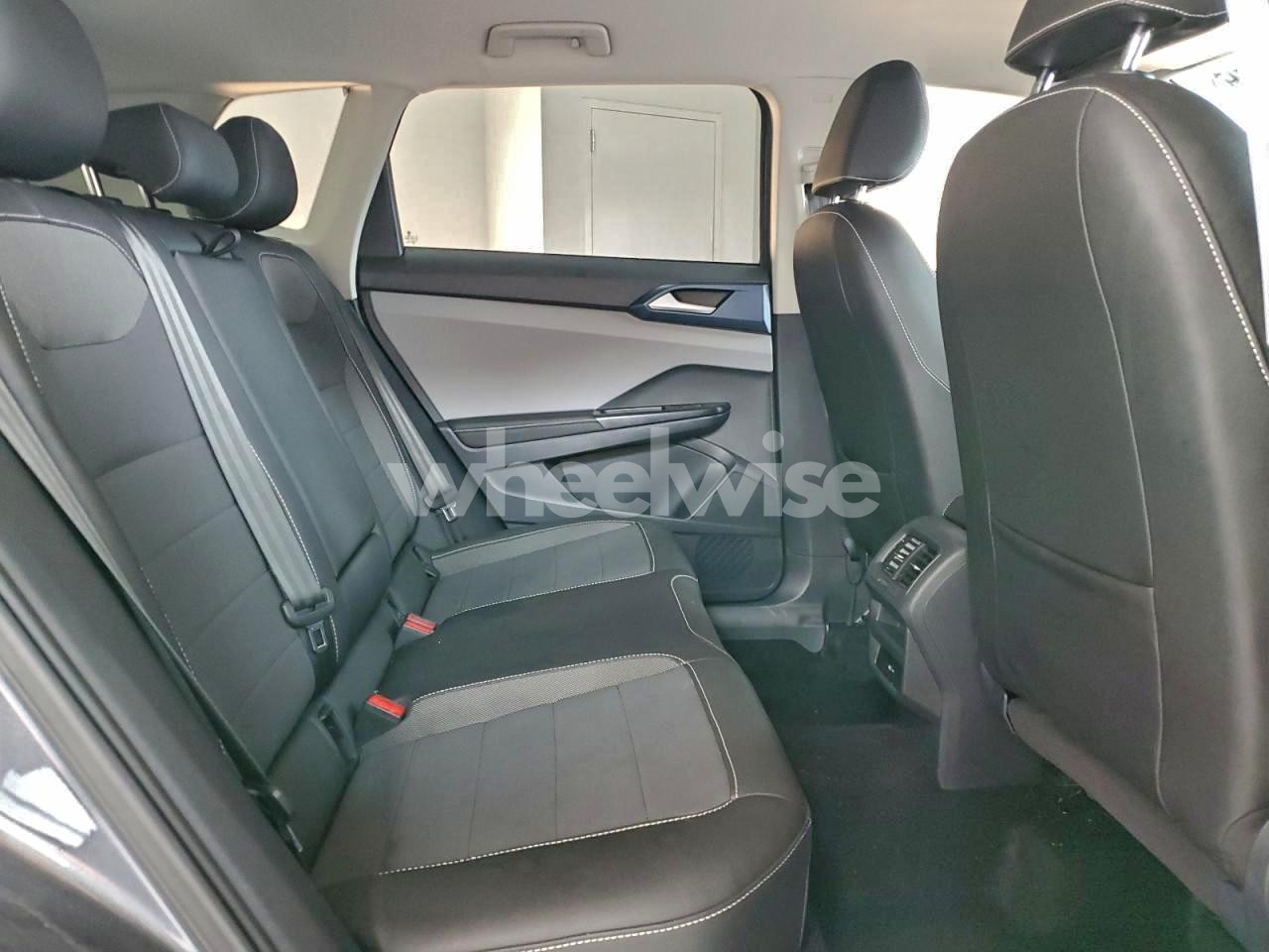 Photo 7 of 2024 VOLKSWAGEN TAOS SE N/A (VIN 3VVSX7B20RM026363)