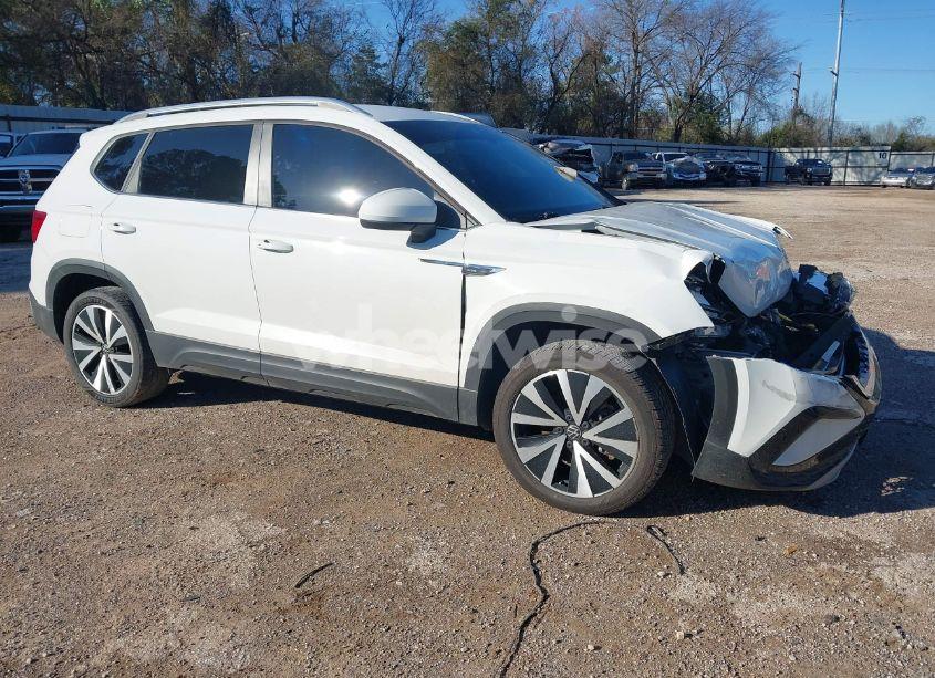 2023 Volkswagen Taos 1.5T SE (VIN 3VVSX7B21PM306189) main photo