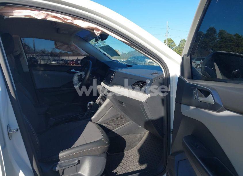 Photo 5 of 2023 Volkswagen Taos 1.5T SE (VIN 3VVSX7B21PM306189)