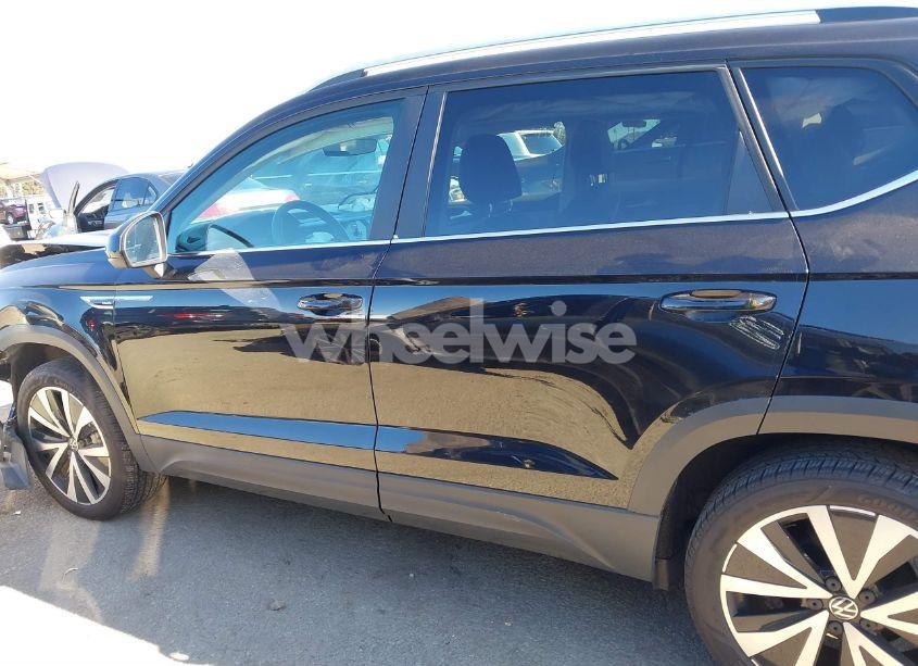 Photo 14 of 2023 Volkswagen Taos 1.5T SE (VIN 3VVSX7B22PM302118)