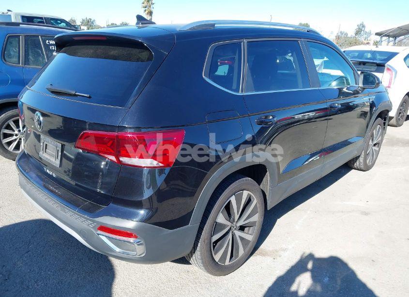 Photo 4 of 2023 Volkswagen Taos 1.5T SE (VIN 3VVSX7B22PM302118)