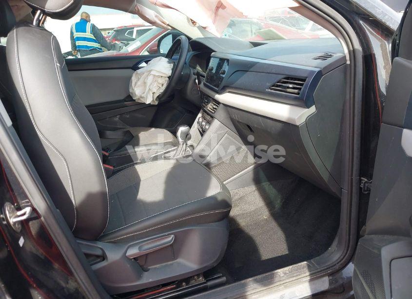 Photo 5 of 2023 Volkswagen Taos 1.5T SE (VIN 3VVSX7B22PM310333)