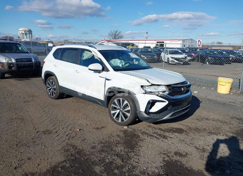 2023 Volkswagen Taos 1.5T SE (VIN 3VVSX7B22PM315757) main photo