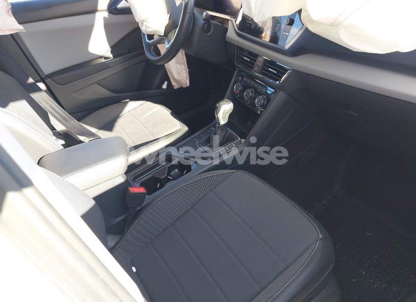 Photo 5 of 2023 Volkswagen Taos 1.5T SE (VIN 3VVSX7B22PM315757)