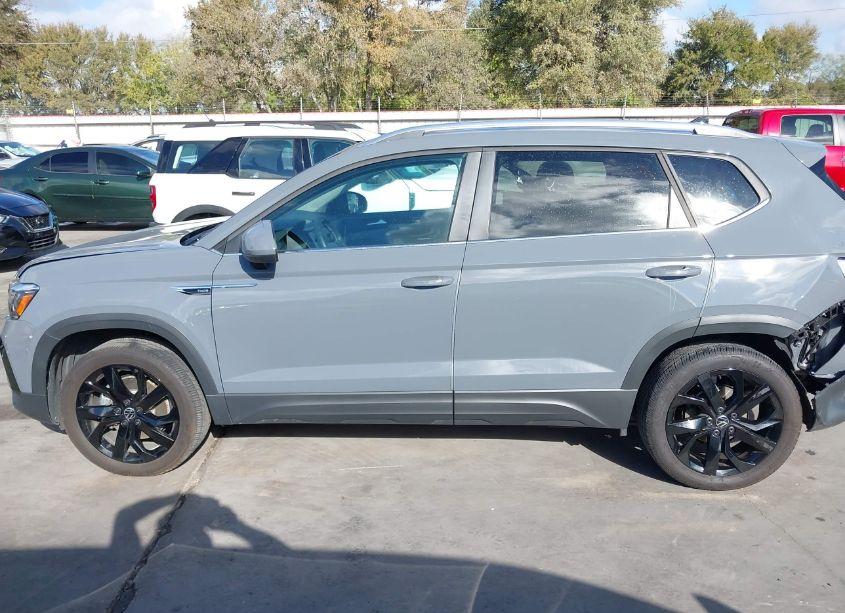 Photo 15 of 2023 Volkswagen Taos 1.5T SE (VIN 3VVSX7B22PM375215)