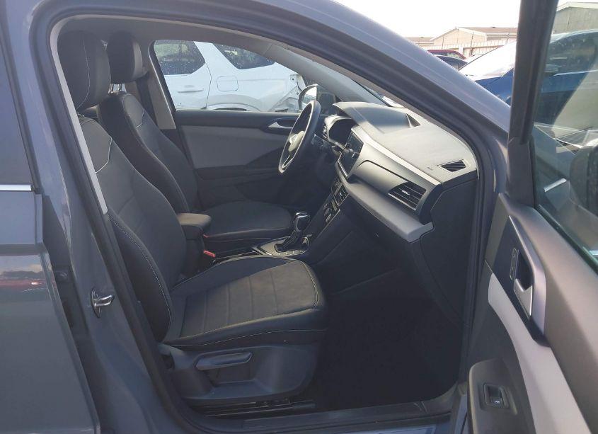 Photo 5 of 2023 Volkswagen Taos 1.5T SE (VIN 3VVSX7B22PM375215)