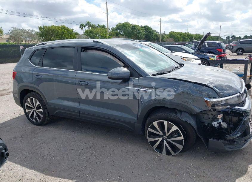 Photo 13 of 2024 Volkswagen Taos 1.5T SE (VIN 3VVSX7B22RM052141)