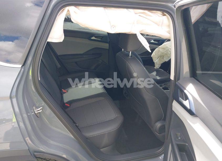 Photo 8 of 2024 Volkswagen Taos 1.5T SE (VIN 3VVSX7B22RM052141)