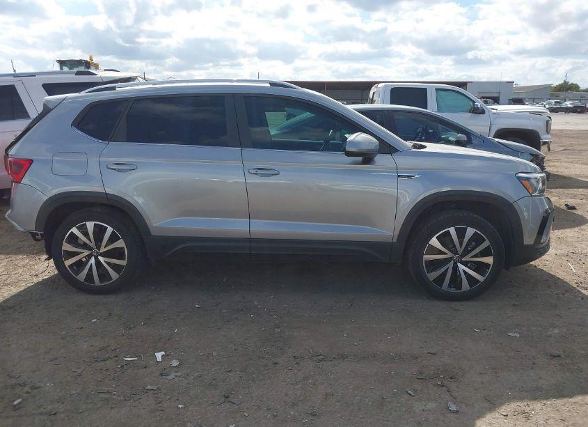 Photo 14 of 2023 Volkswagen Taos 1.5T SE (VIN 3VVSX7B23PM316898)