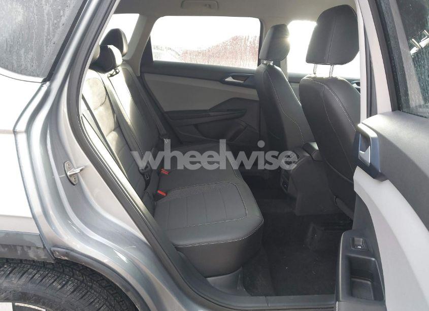 Photo 8 of 2024 Volkswagen Taos 1.5T SE (VIN 3VVSX7B23RM047661)