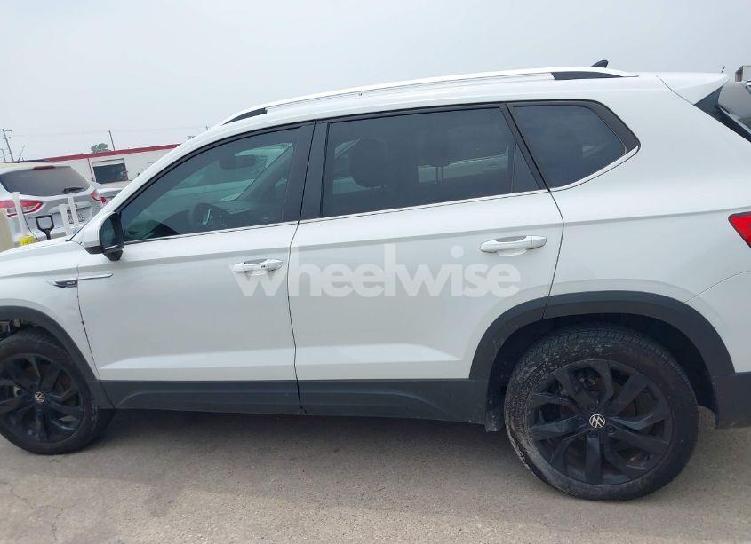 Photo 14 of 2023 Volkswagen Taos 1.5T SE (VIN 3VVSX7B24PM356228)