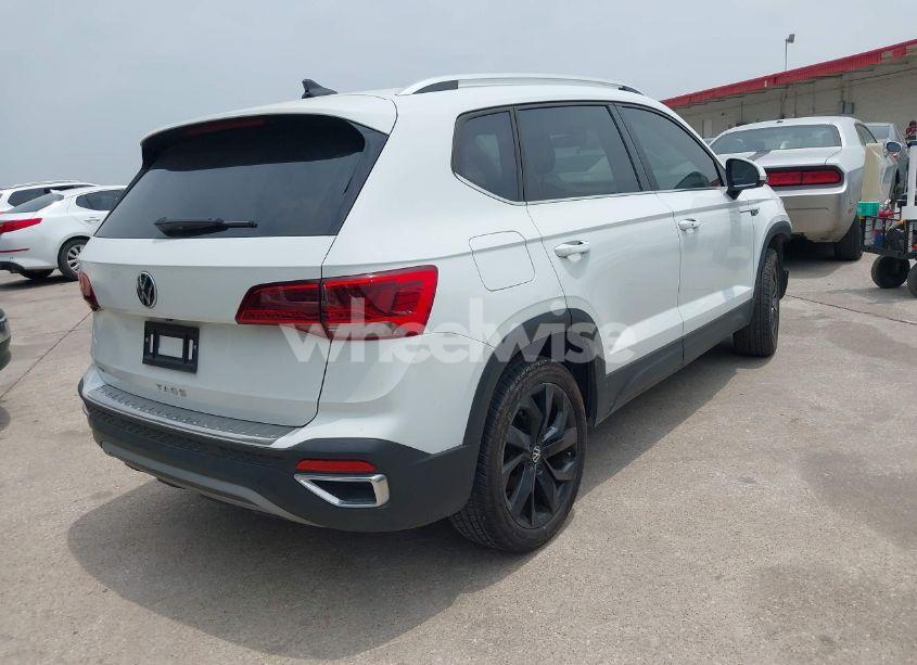 Photo 4 of 2023 Volkswagen Taos 1.5T SE (VIN 3VVSX7B24PM356228)