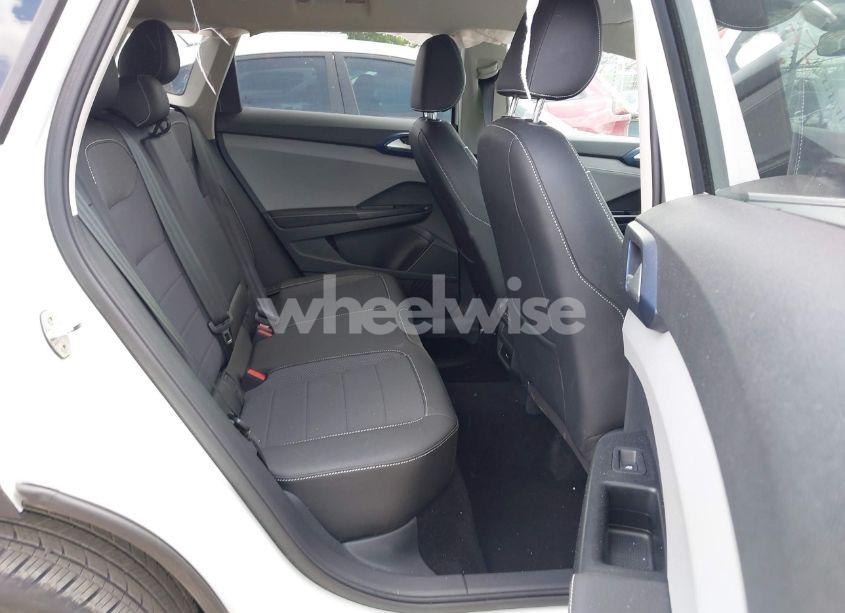 Photo 8 of 2024 Volkswagen Taos SE (VIN 3VVSX7B24RM001126)