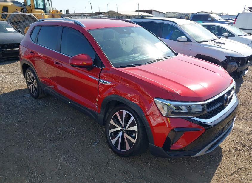 2024 Volkswagen Taos 1.5T SE (VIN 3VVSX7B24RM005659) main photo