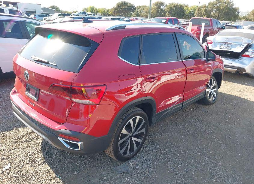 Photo 4 of 2024 Volkswagen Taos 1.5T SE (VIN 3VVSX7B24RM005659)