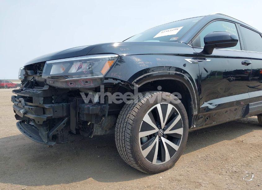 Photo 6 of 2024 Volkswagen Taos 1.5T SE (VIN 3VVSX7B24RM007623)