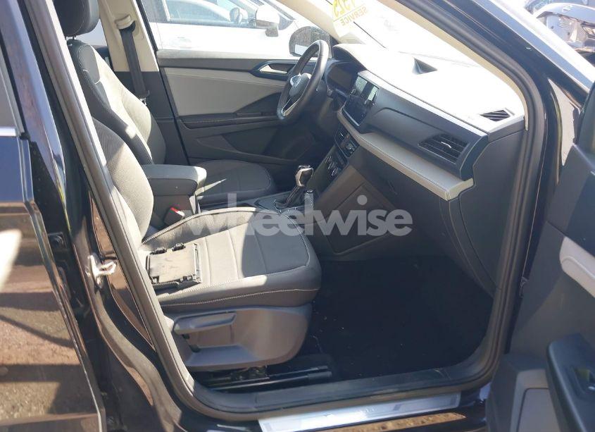 Photo 5 of 2024 Volkswagen Taos 1.5T SE (VIN 3VVSX7B24RM027645)