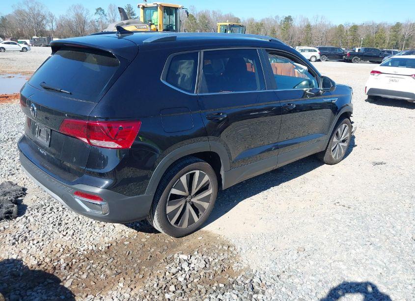 Photo 4 of 2024 Volkswagen Taos 1.5T SE (VIN 3VVSX7B24RM033249)
