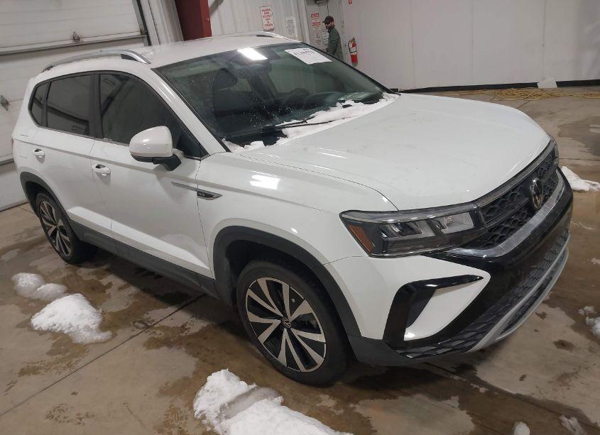 2023 Volkswagen Taos 1.5T SE (VIN 3VVSX7B25PM314859) main photo