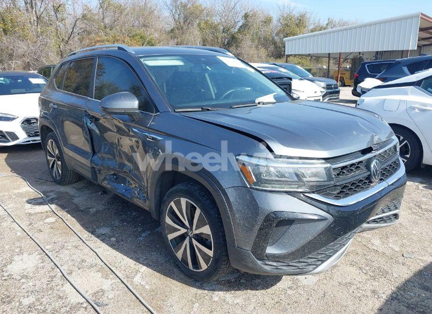 2023 Volkswagen Taos 1.5T SE (VIN 3VVSX7B25PM329605) main photo