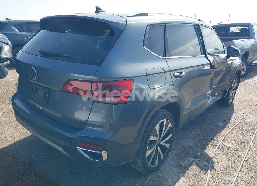 Photo 4 of 2023 Volkswagen Taos 1.5T SE (VIN 3VVSX7B25PM329605)