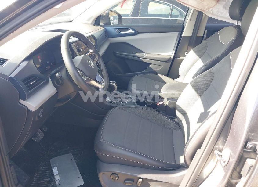 Photo 5 of 2023 Volkswagen Taos 1.5T SE (VIN 3VVSX7B25PM329605)