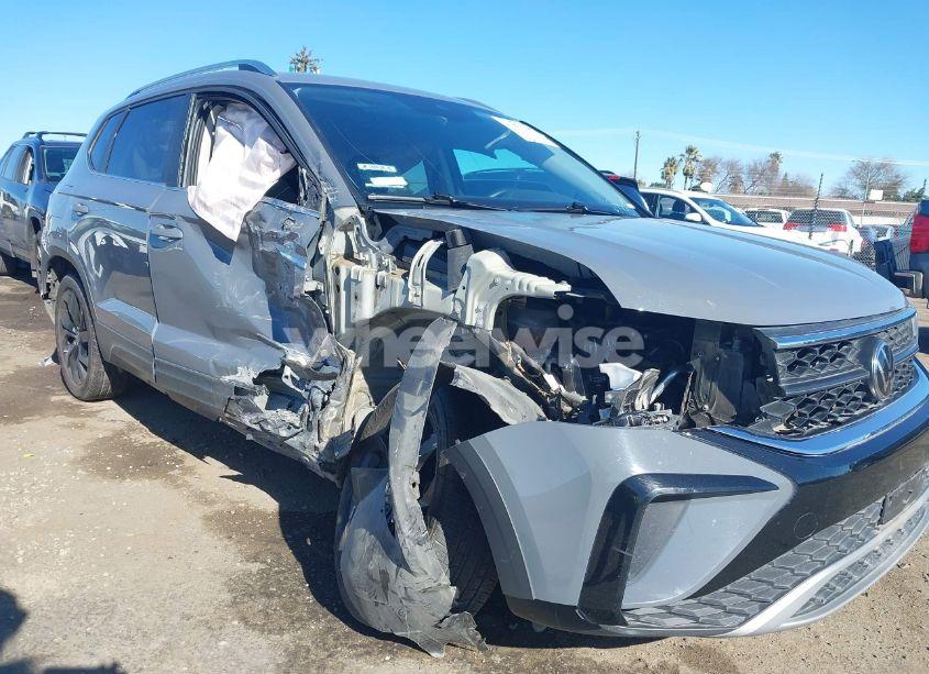 Photo 6 of 2023 Volkswagen Taos 1.5T SE (VIN 3VVSX7B26PM302090)