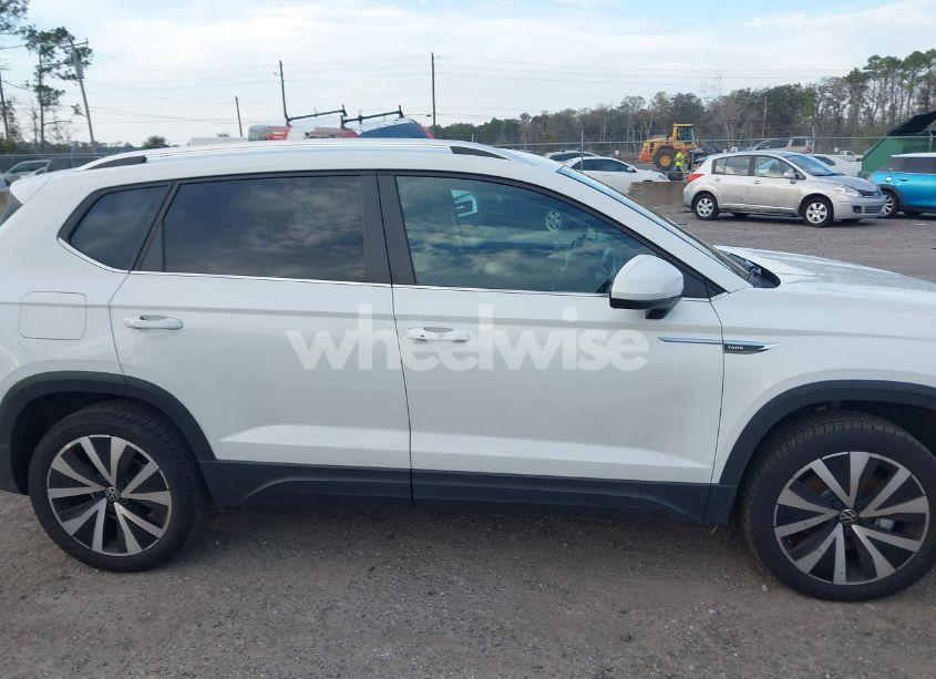 Photo 13 of 2024 Volkswagen Taos 1.5T SE (VIN 3VVSX7B26RM120036)