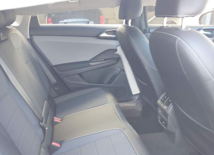 Photo 8 of 2023 Volkswagen Taos 1.5T SE (VIN 3VVSX7B27PM313843)