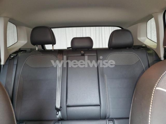 Photo 10 of 2024 VOLKSWAGEN TAOS SE N/A (VIN 3VVSX7B27RM045847)