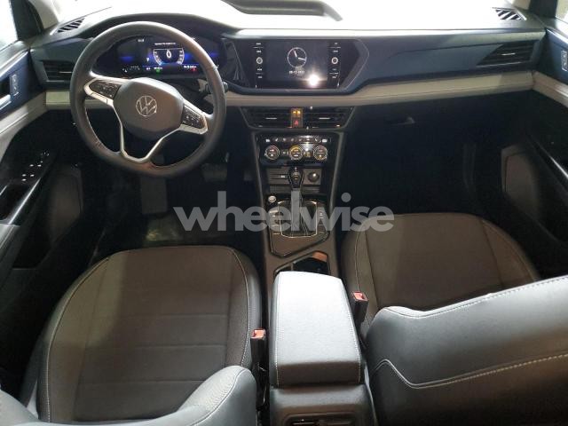 Photo 3 of 2024 VOLKSWAGEN TAOS SE N/A (VIN 3VVSX7B27RM045847)