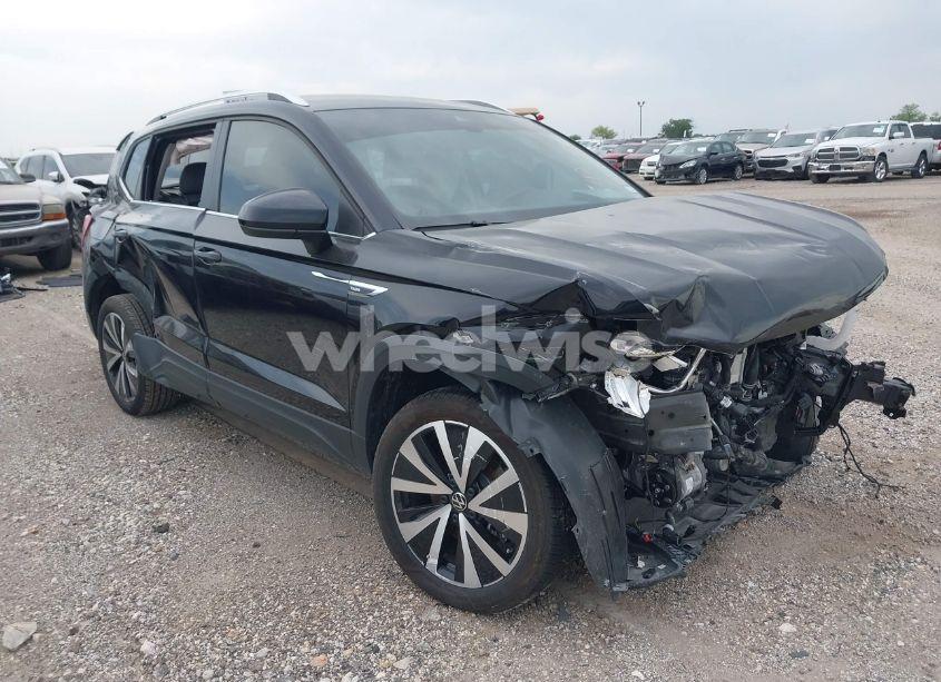 2024 Volkswagen Taos SE (VIN 3VVSX7B27RM064253) main photo