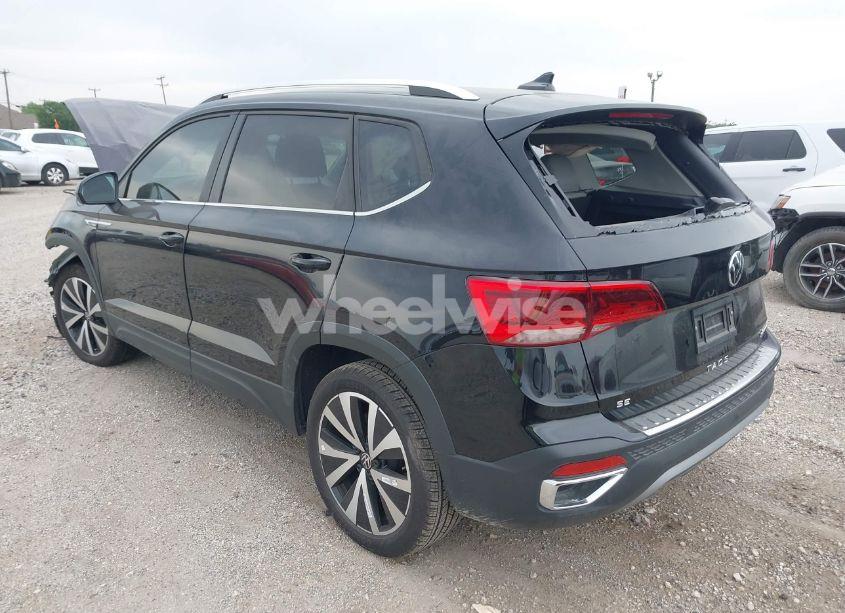 Photo 3 of 2024 Volkswagen Taos SE (VIN 3VVSX7B27RM064253)