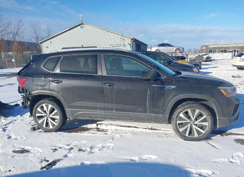 Photo 14 of 2024 Volkswagen Taos 1.5T SE (VIN 3VVSX7B27RM092781)